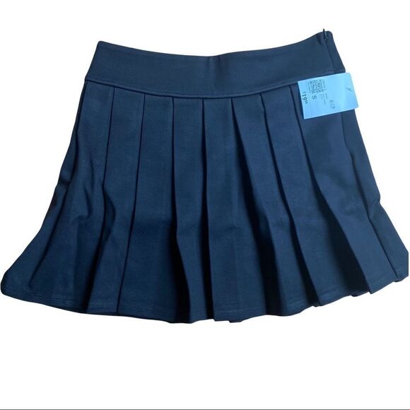 Forever 21 Short Black Skirt Pleated NWT Sz Medium - Picture 6 of 6
